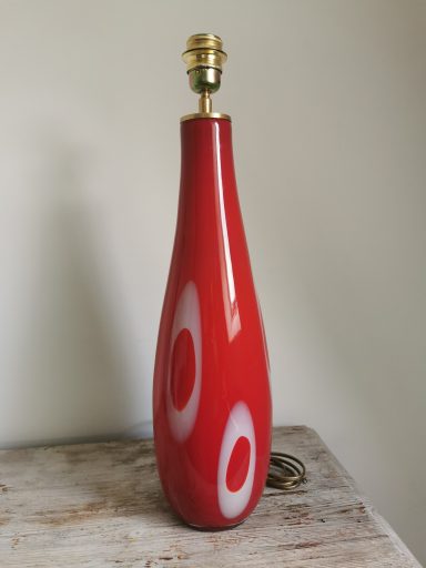 Voet rood glas